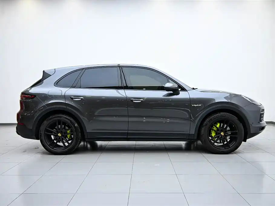 Porsche Cayenne New Energy 2023 Cayenne E-Hybrid 2.0T фото 6
