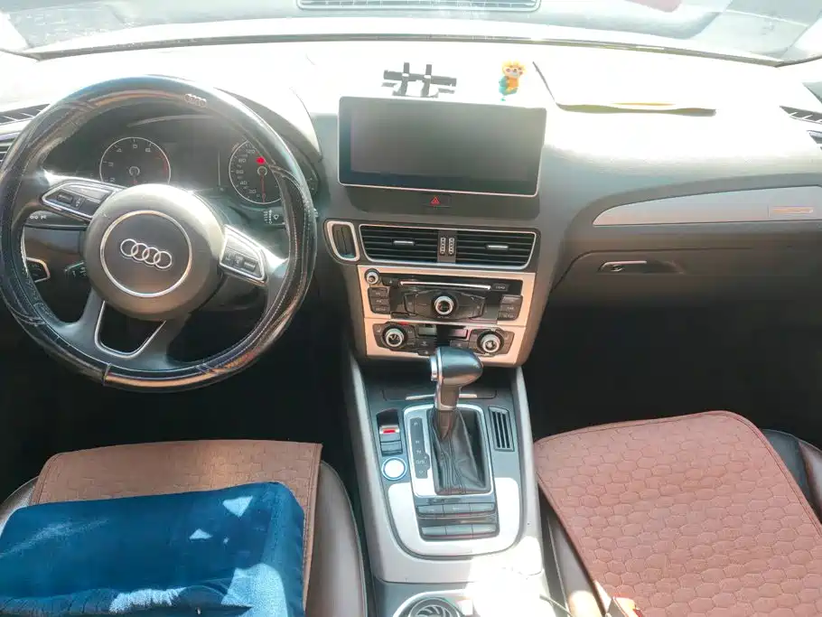 Audi Q5 2018 2017 Plus 40 TFSI Technology