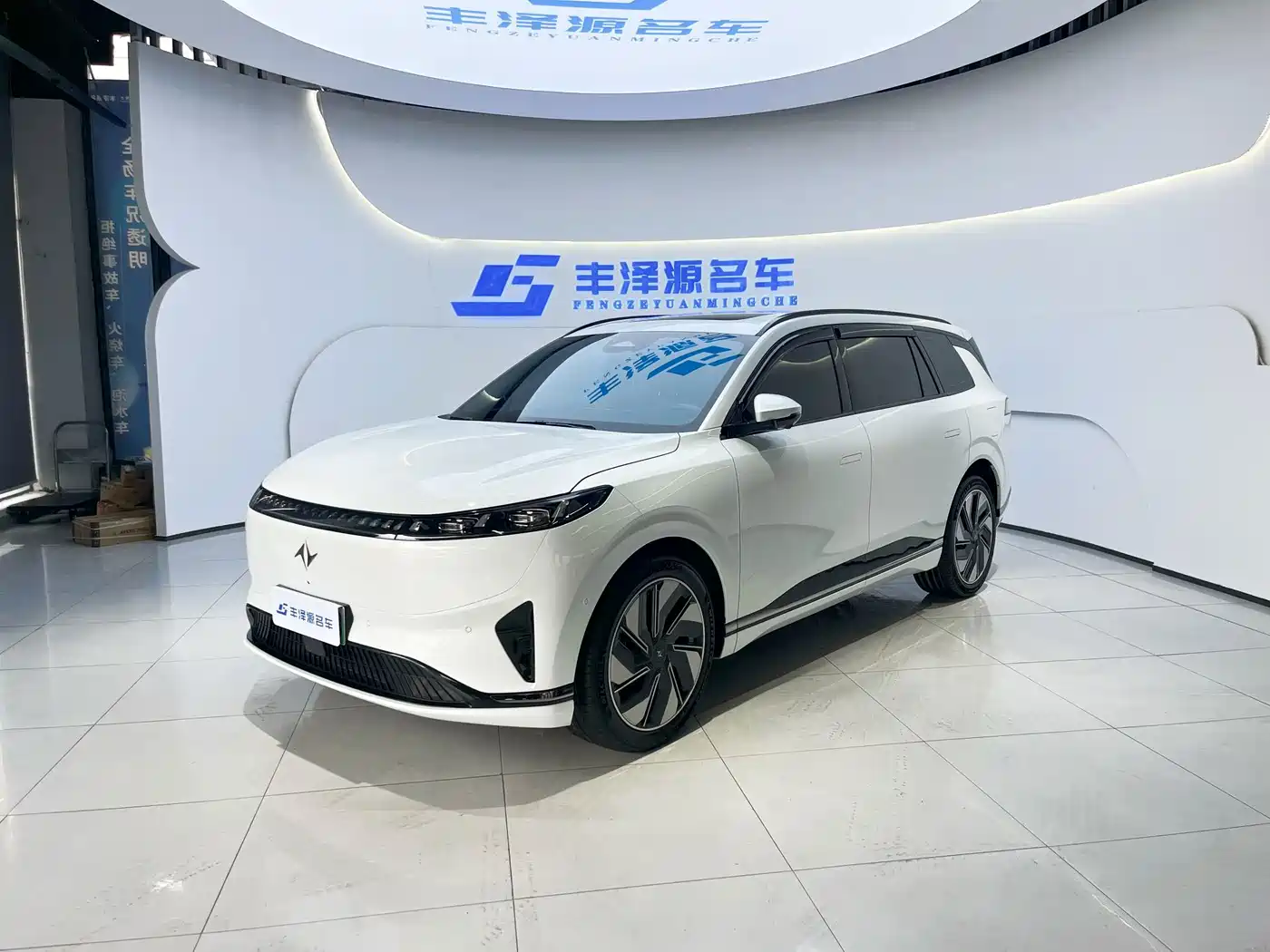 Dongfeng Yipai eπ008 2025 2025 210Ultra Ruyi Edition 5-Seater