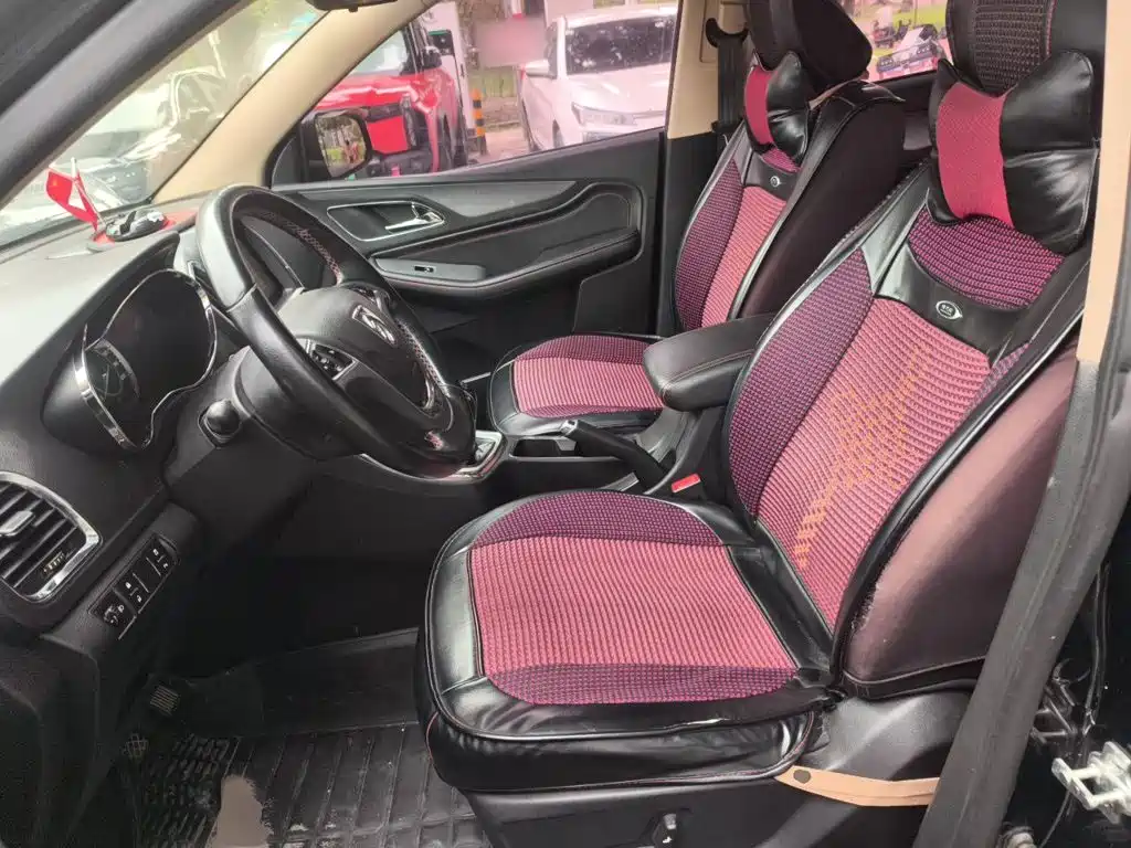 Baojun 560 2015 2015 1.8L Manual Luxury