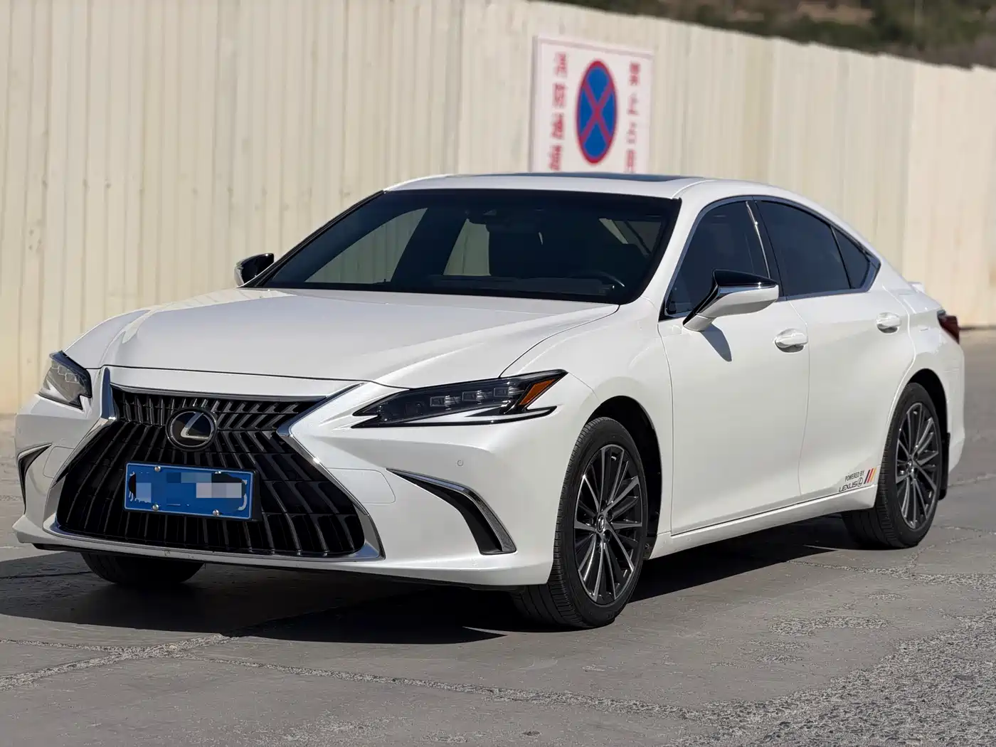 Lexus ES 2022 200 Luxury Edition