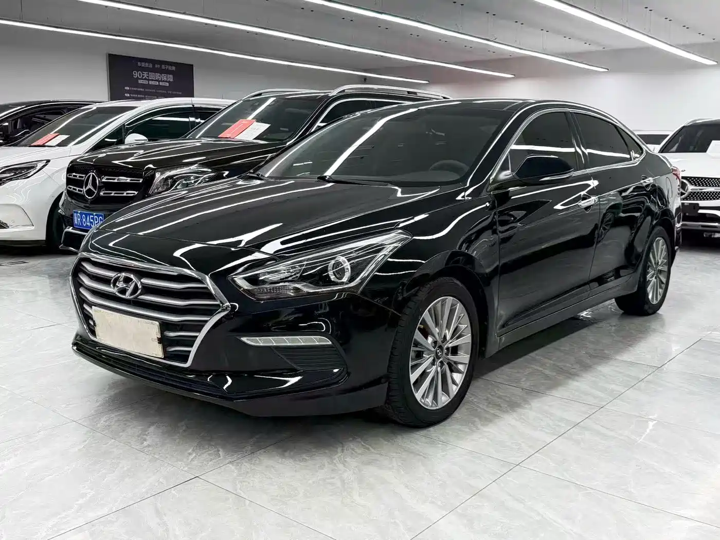 Hyundai Mistra 1.8L Auto Intelligent GLS CN-V