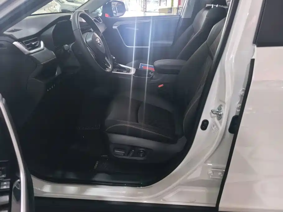 Toyota RAV4 Rongfang 2025 2024 Hybrid 2.5L E-CVT FWD Elite Plus Edition