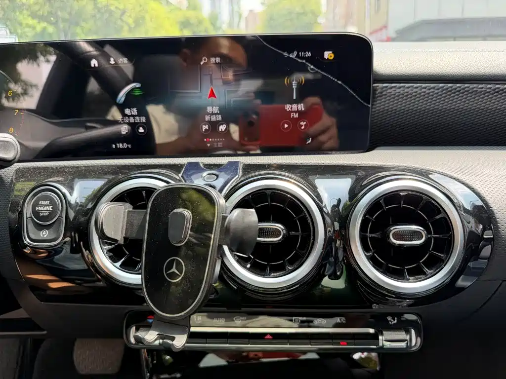 Фото 9 - Mercedes-Benz A-Class