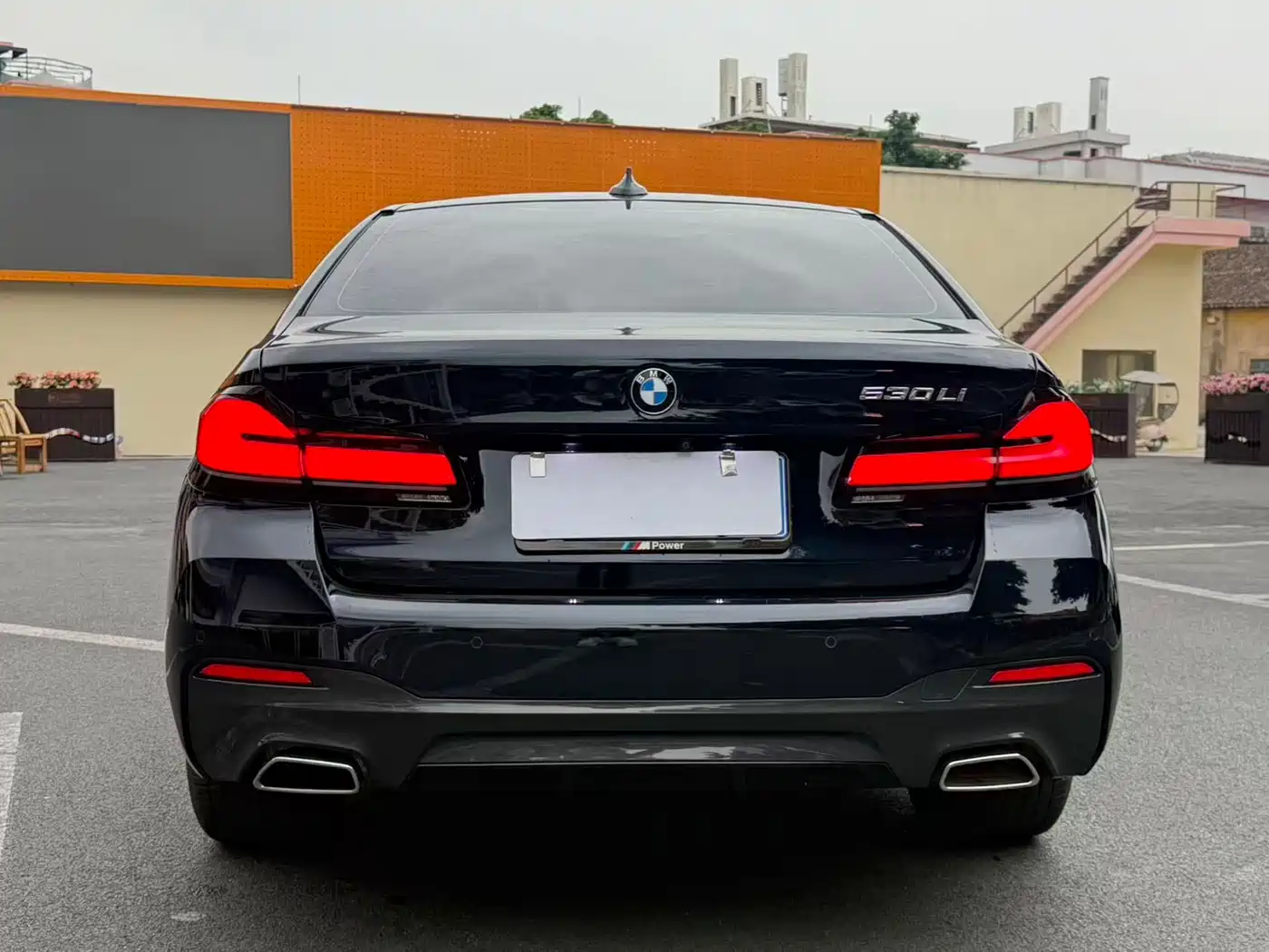 BMW 5 SERIES