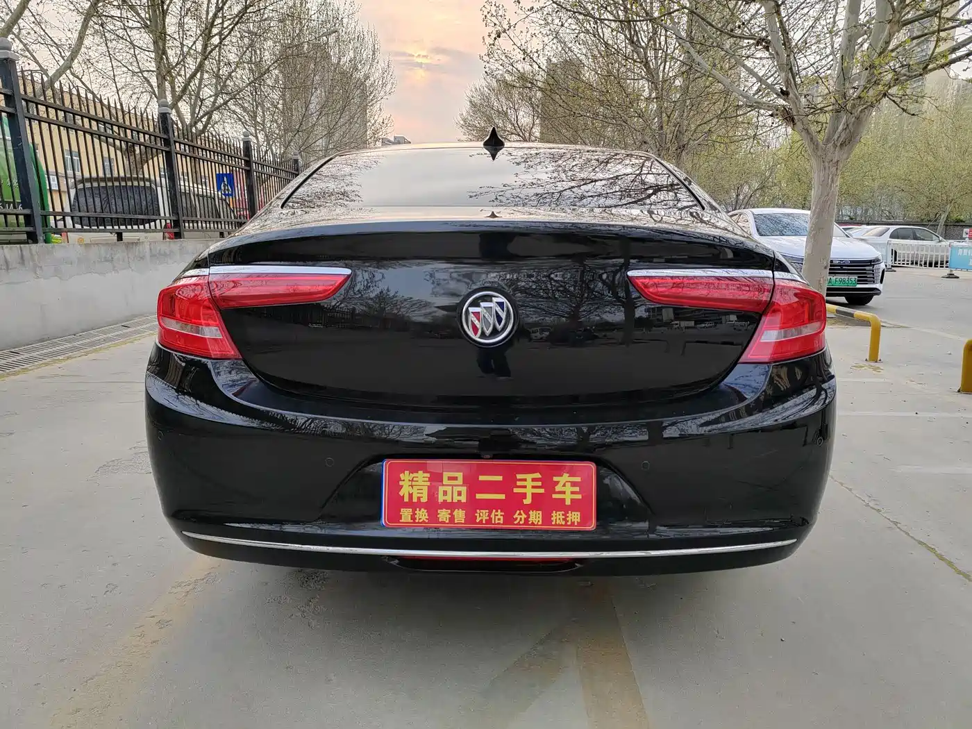 Buick LaCrosse 2018 Model 20T Luxury Edition фото 5
