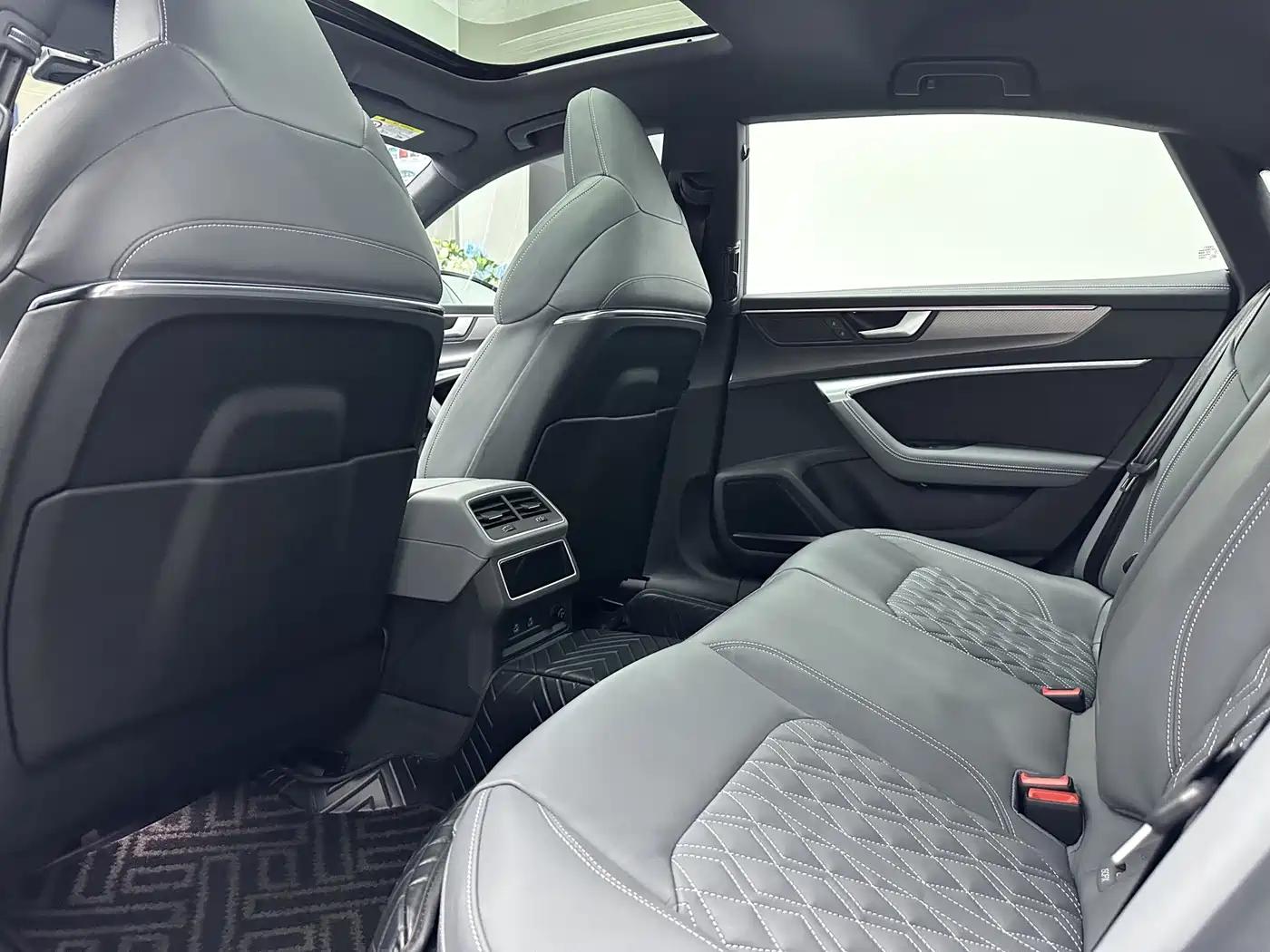 Audi A7L 2025 2024 45 TFSI quattro RS Kit Racing Edition