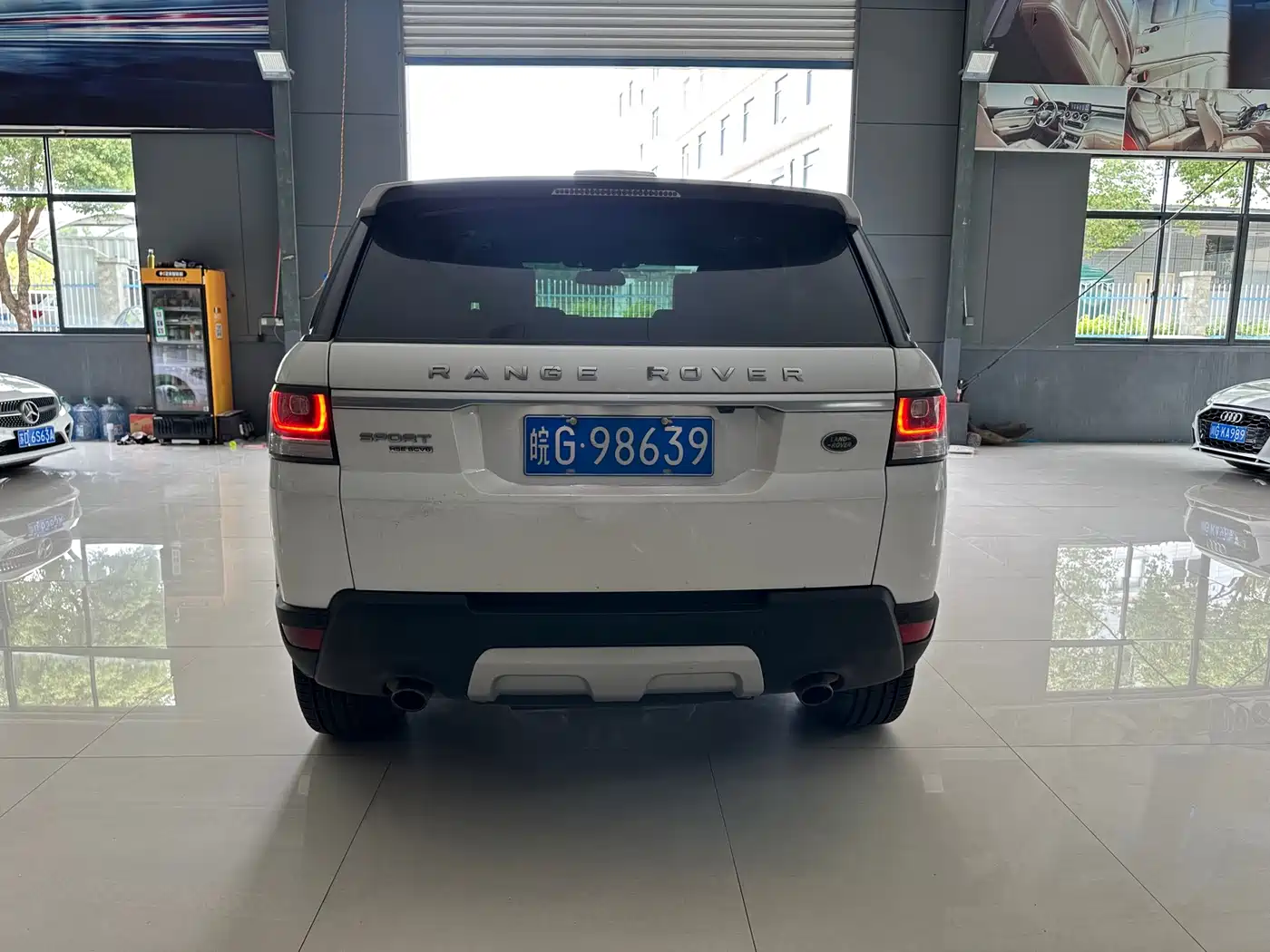 Фото 8 - Land Rover Range Rover Sport
