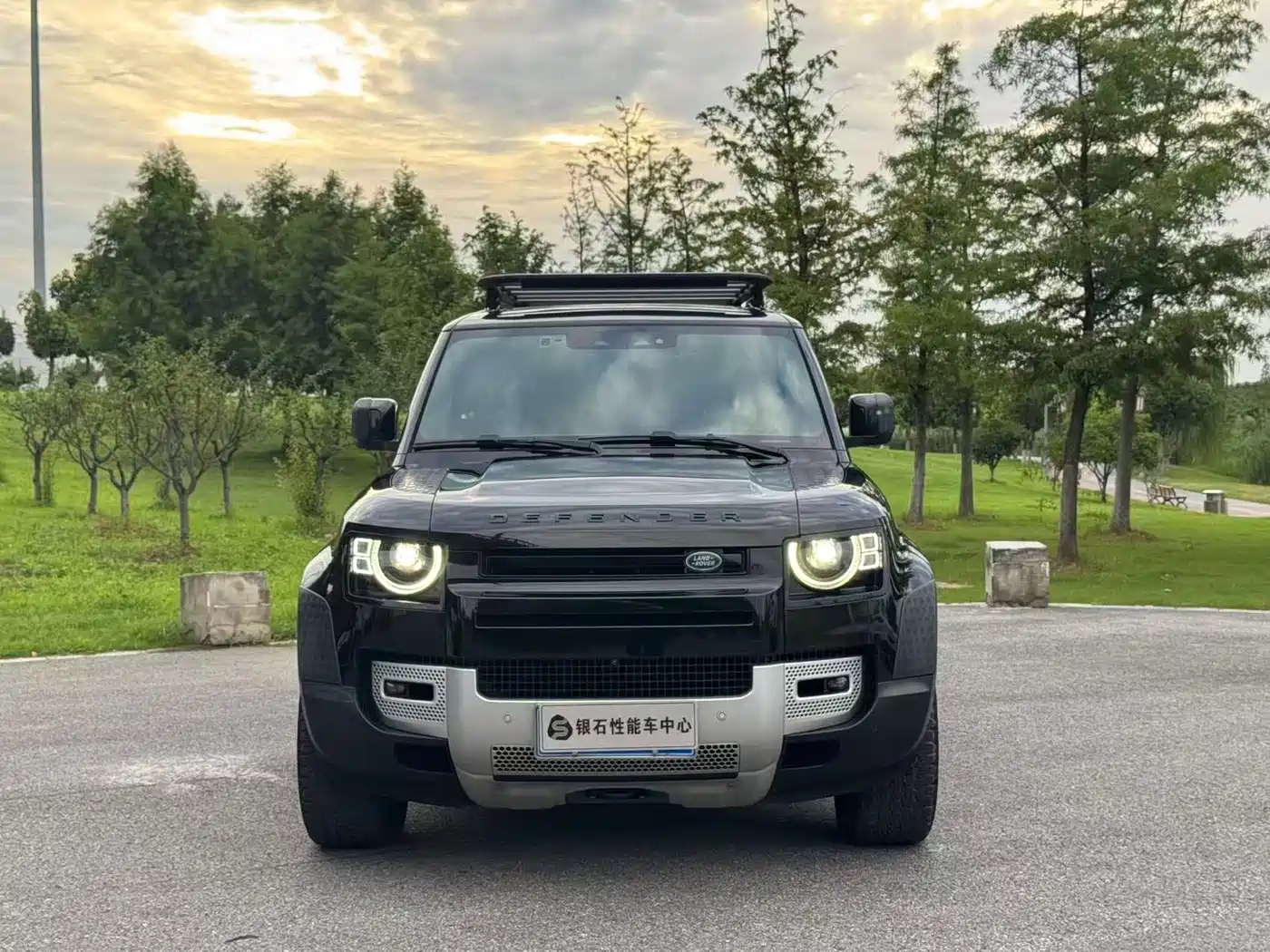 Фото 2 - Land Rover Defender