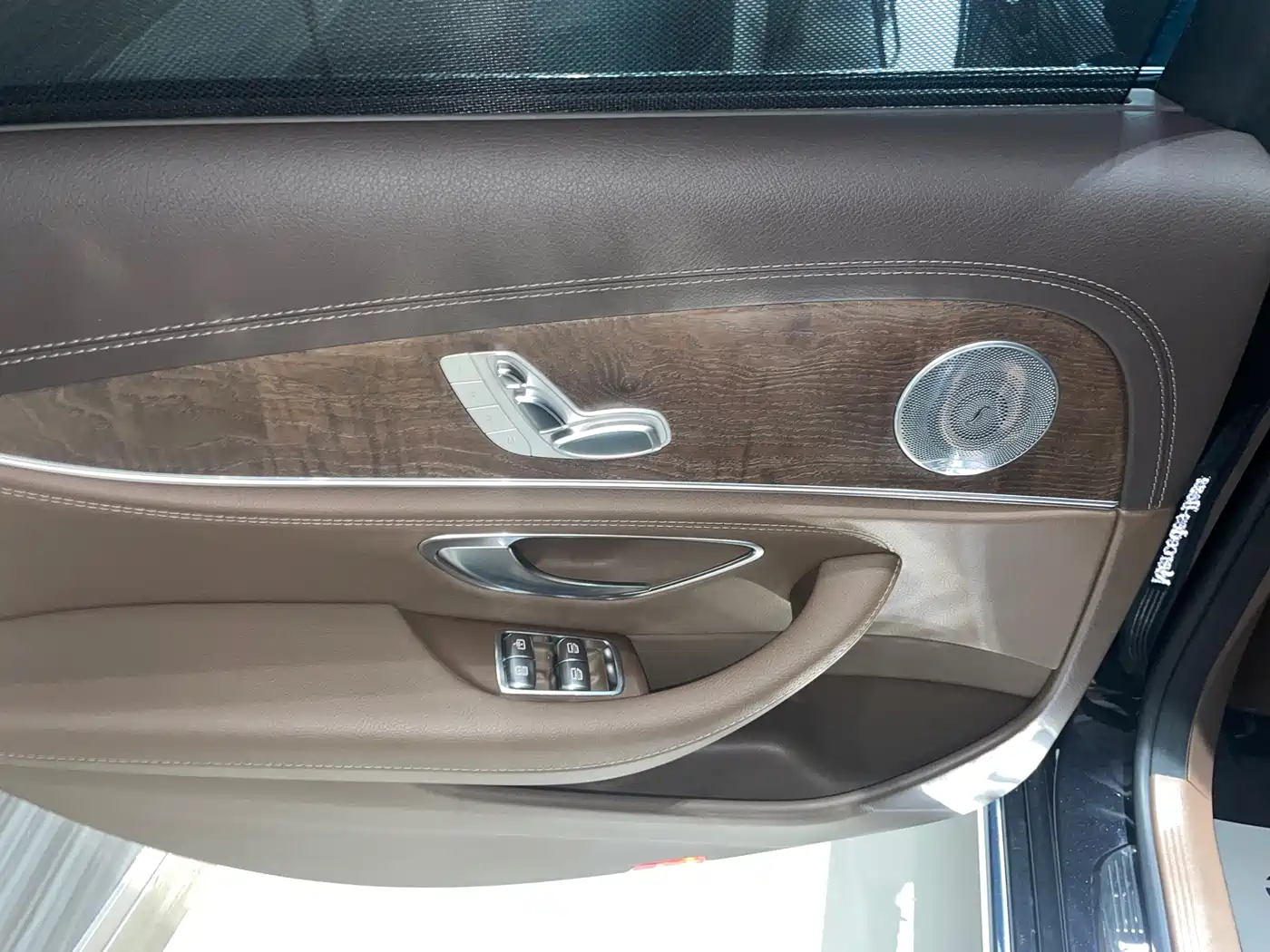 Mercedes-Benz E-Class 2019 E 300 L Luxury фото 34