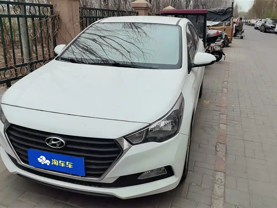 HYUNDAI ACCEPT