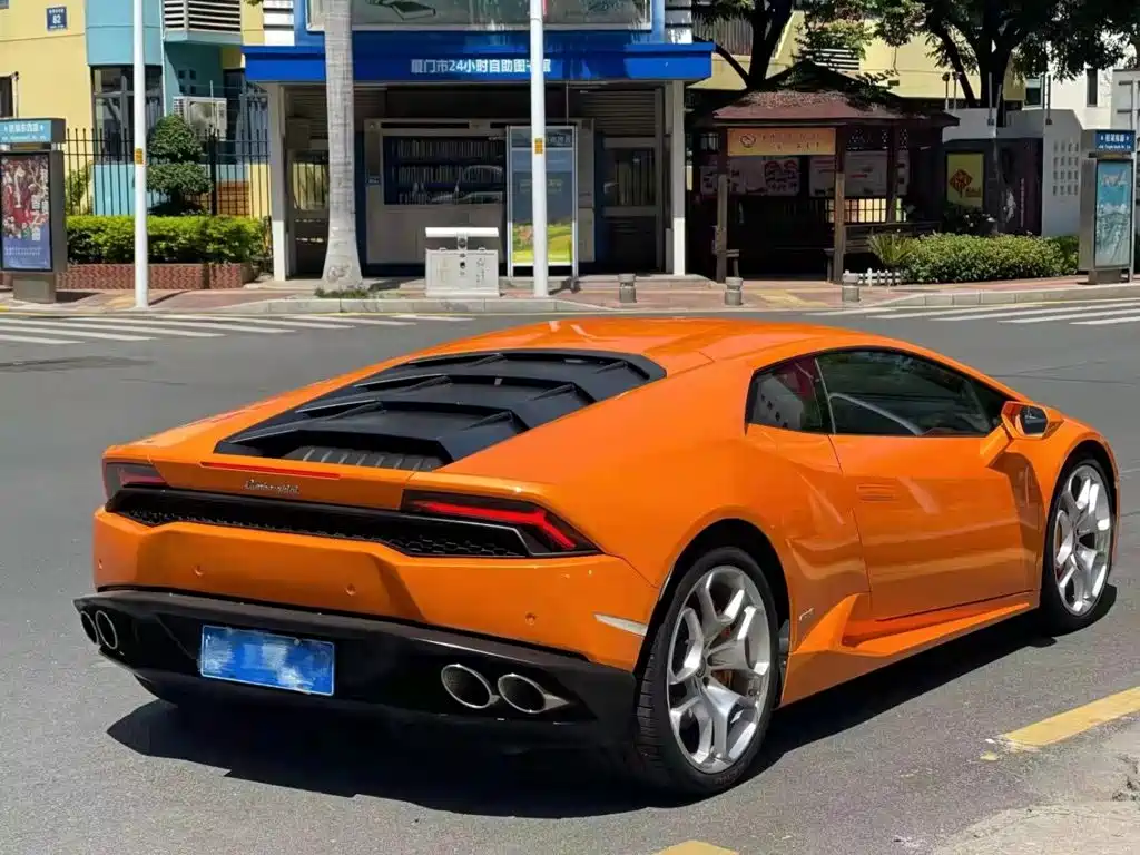 Фото 4 - Lamborghini Huracán