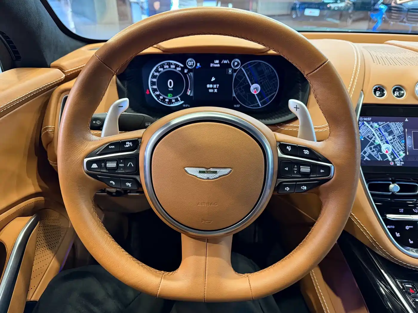 Aston Martin DBX 2023 2023 3.0T STRAIGHT-SIX