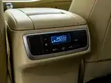 Photo 26 - Toyota Highlander