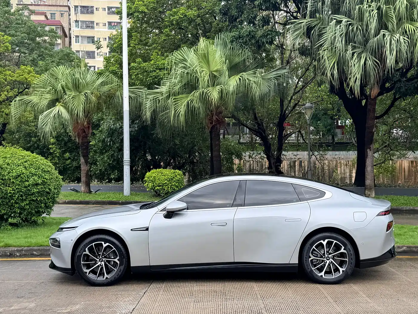 Фото 7 - XPeng P7