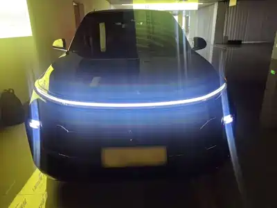 Li Auto L8