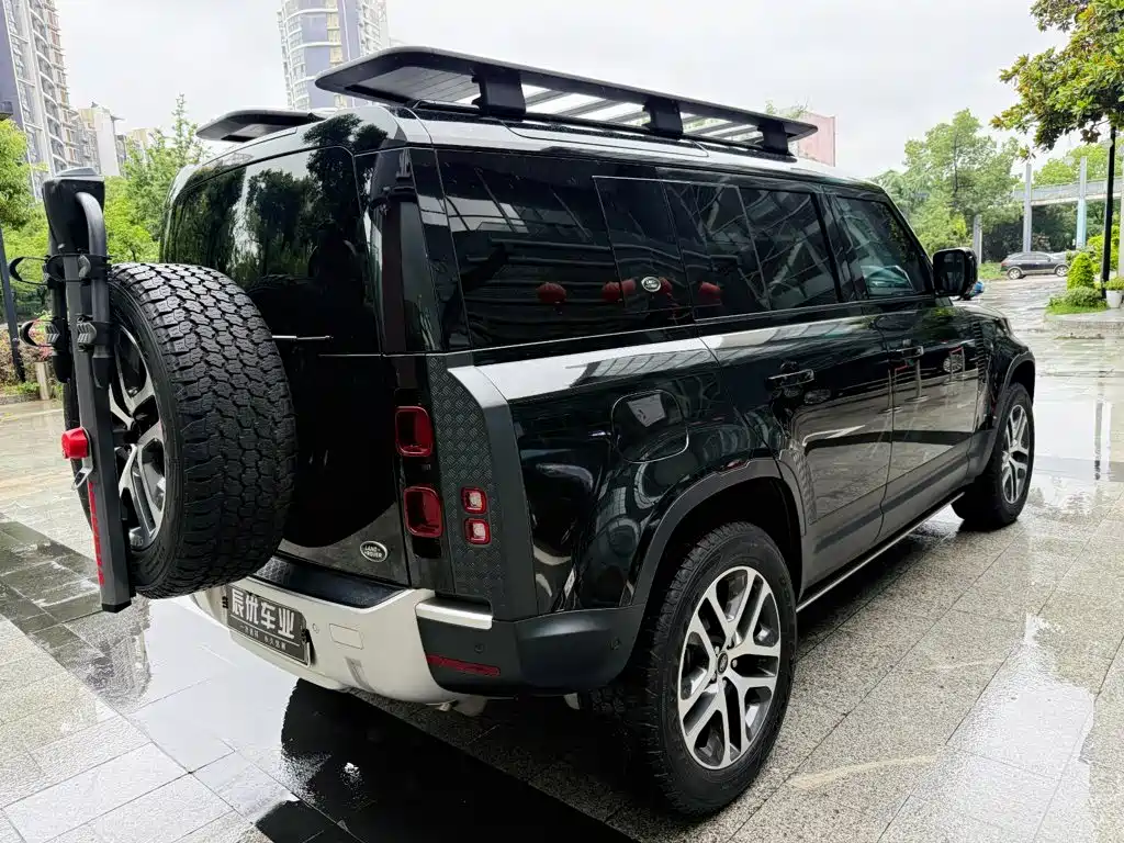 Фото 6 - Land Rover Defender