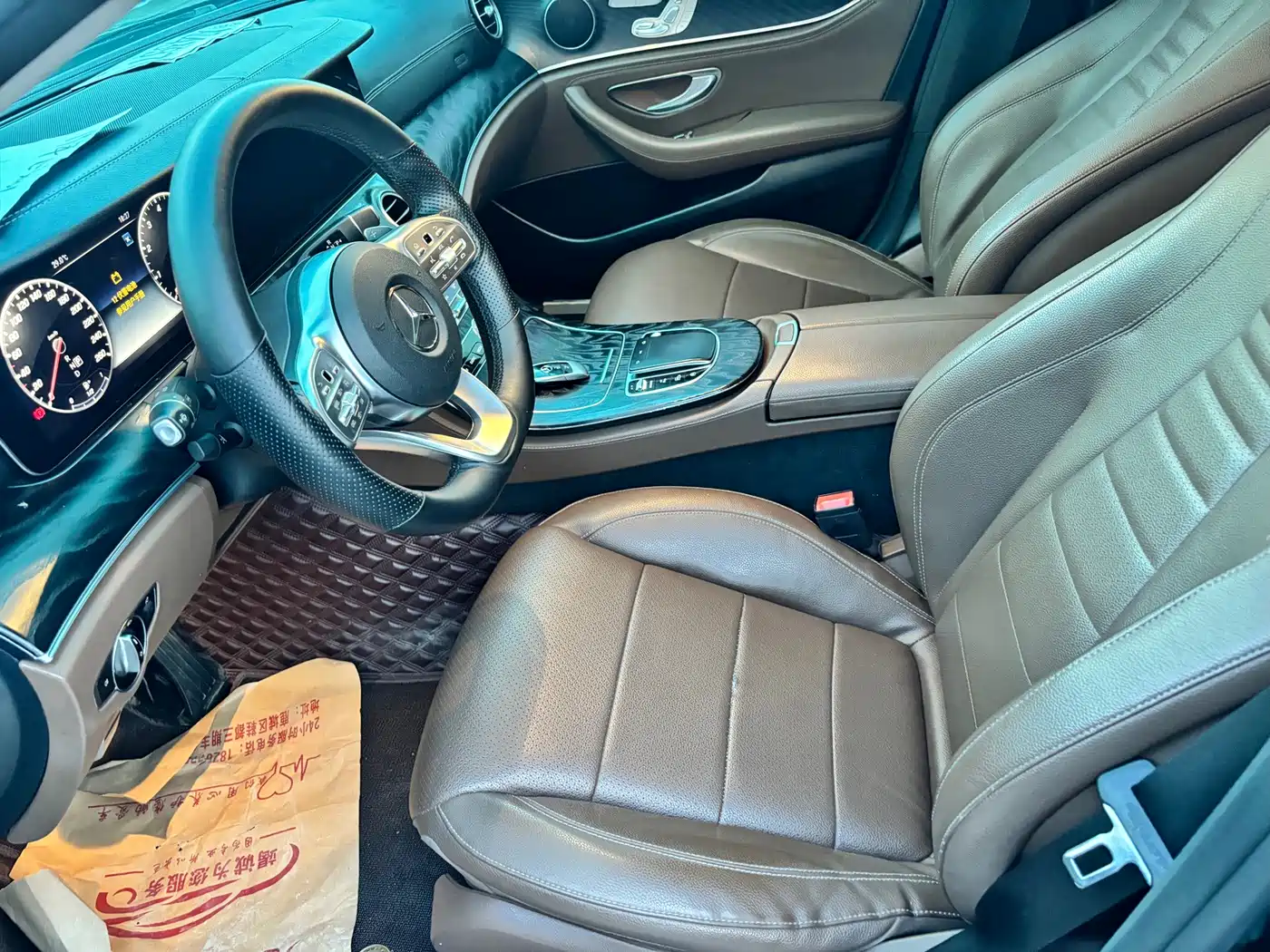 Фото 9 - Mercedes-Benz E-Class