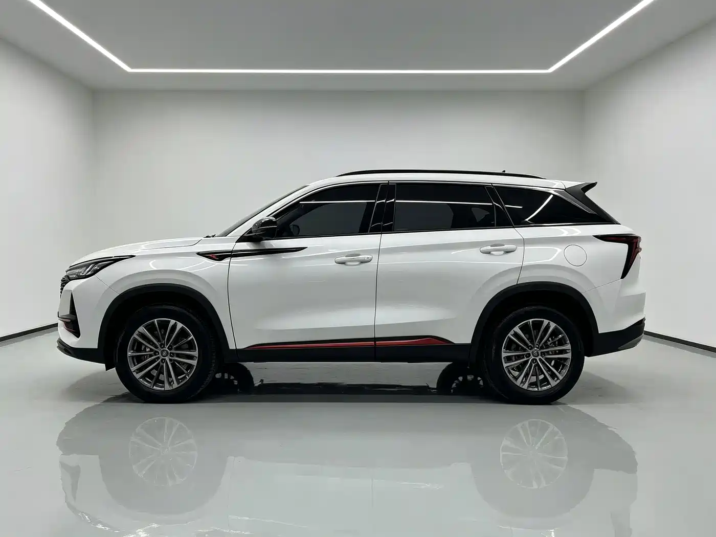 Фото 12 - Changan CS75 PLUS