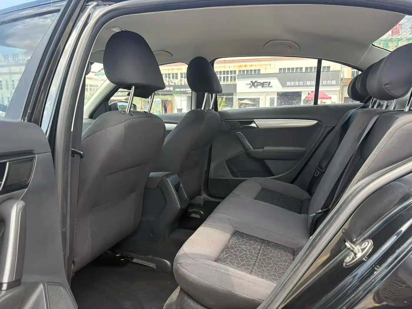 Volkswagen Lavida 2013 Facelift Classic 1.6L Automatic Trend фото 9
