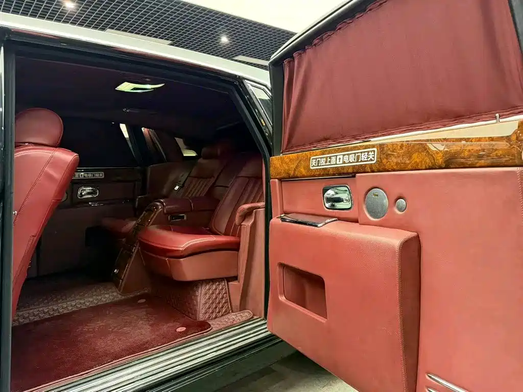 Фото 8 - Rolls-Royce Phantom