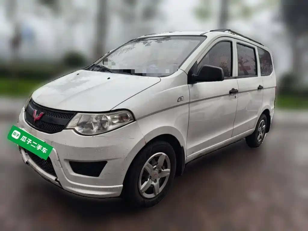 Wuling Motors Wuling Hongguang 2015 — пригон из Китая