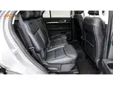 Фото 8 - Ford Explorer