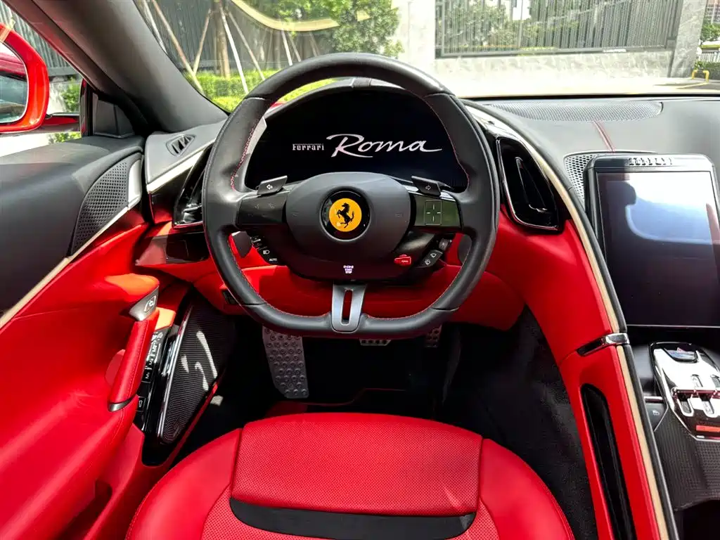 FERRARI ROMA