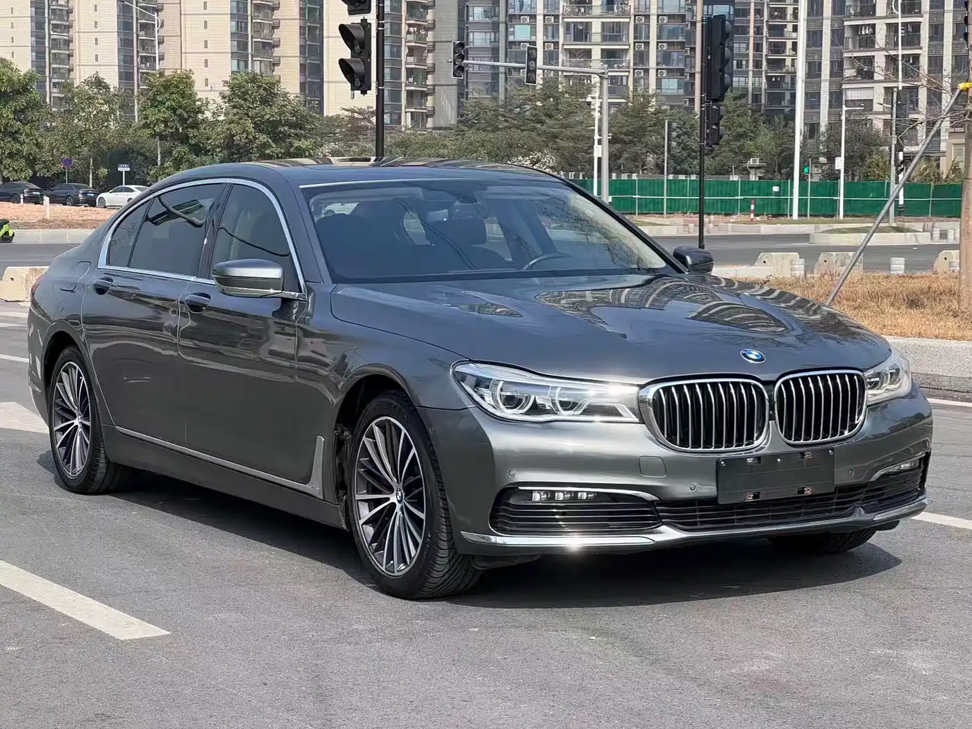 BMW 7 Series 2018 730Li Premium Type Excellence Package фото 3