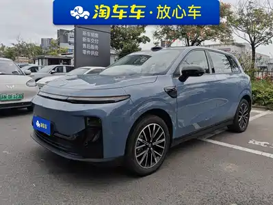 Leapmotor B10