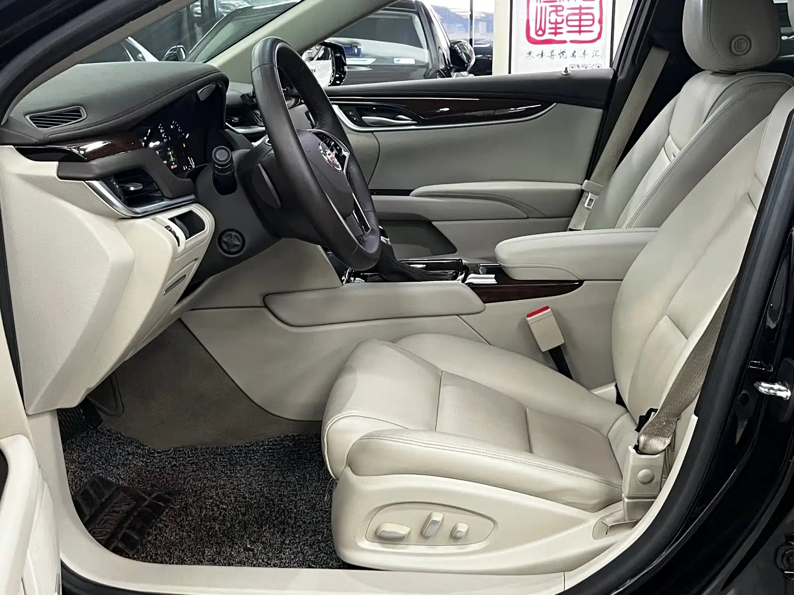Photo 7 - Cadillac XTS