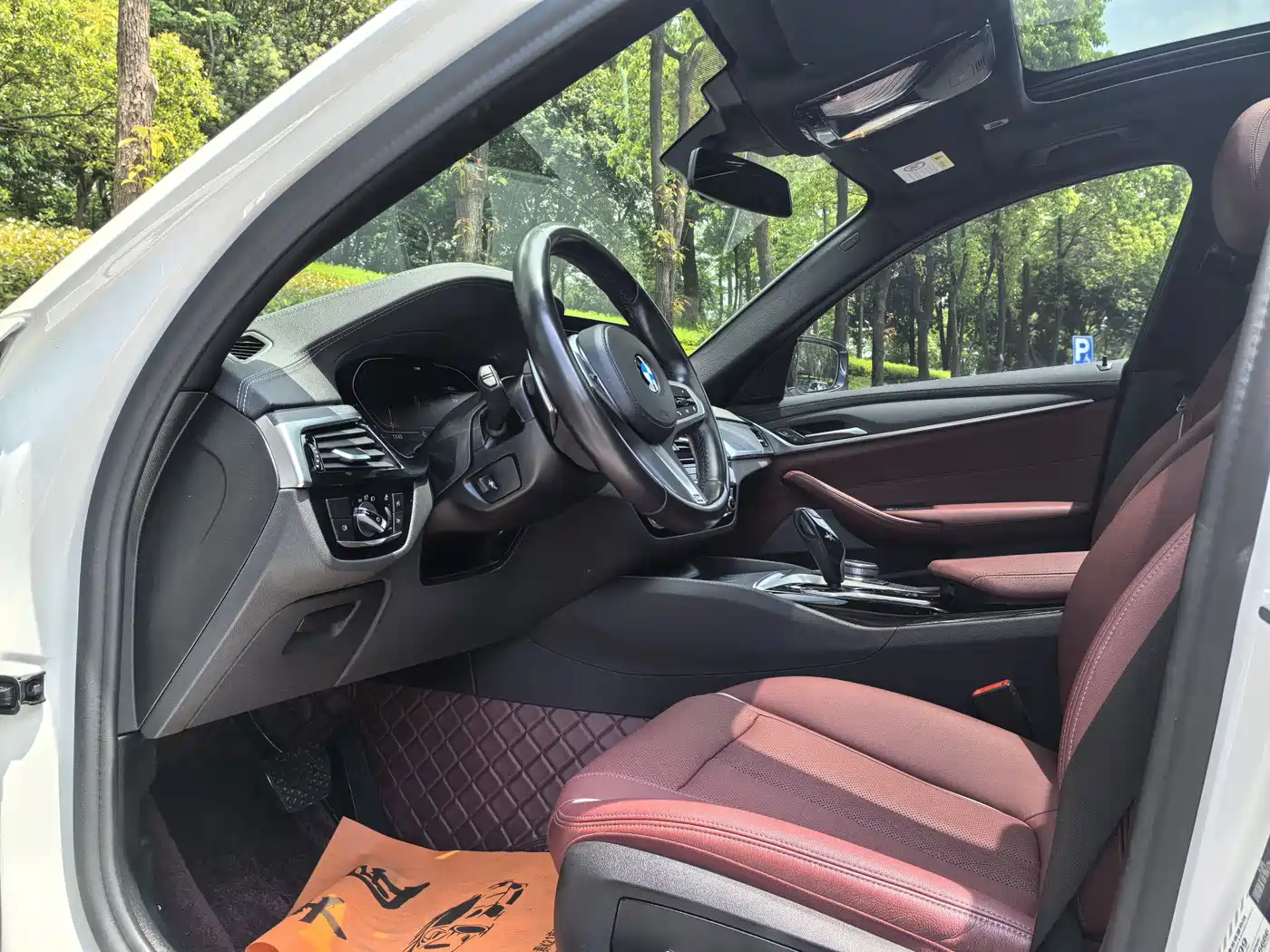 BMW 5 Series 2023 530Li Leading M Sport Package фото 8