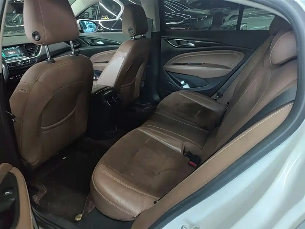 Buick Regal 2019 20T Elite China VI фото 17