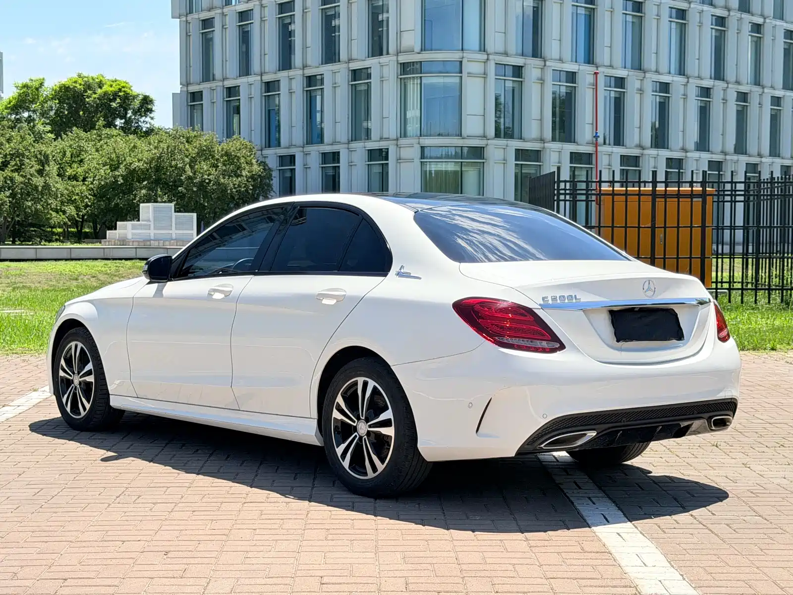 Фото 5 - Mercedes-Benz C-Class