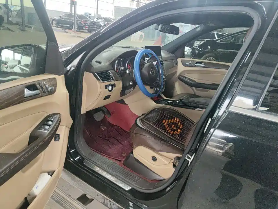 Mercedes-Benz GLE 2016 GLE 320 4MATIC Luxury фото 4
