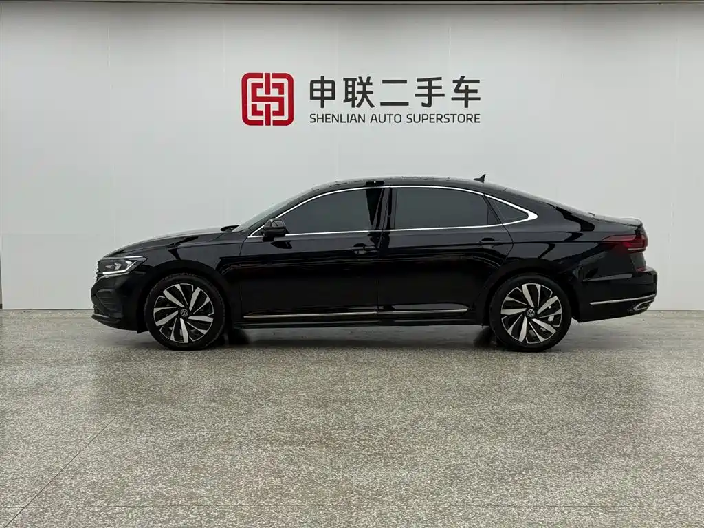 Volkswagen Passat 2024 330TSI Elite Edition фото 4