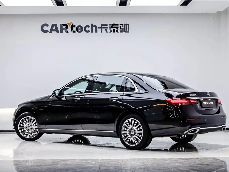 Mercedes-Benz E-Class 2023 E 300 L Fashion фото 4