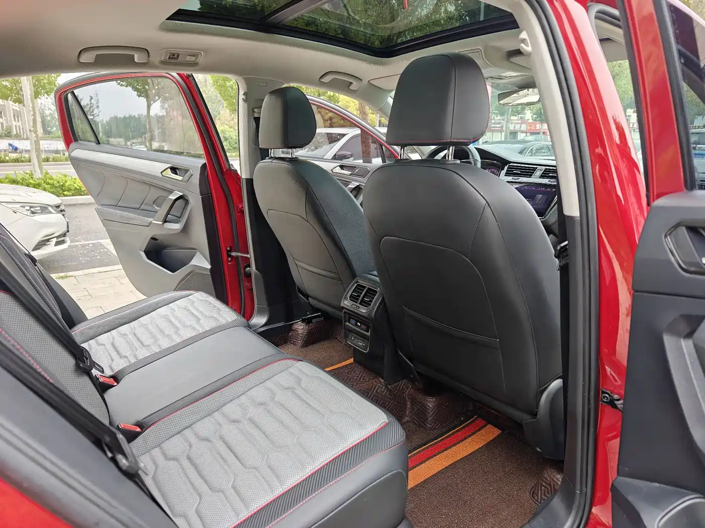 Volkswagen Tiguan X 2021 330TSI 2WD Prestige Flagship фото 15