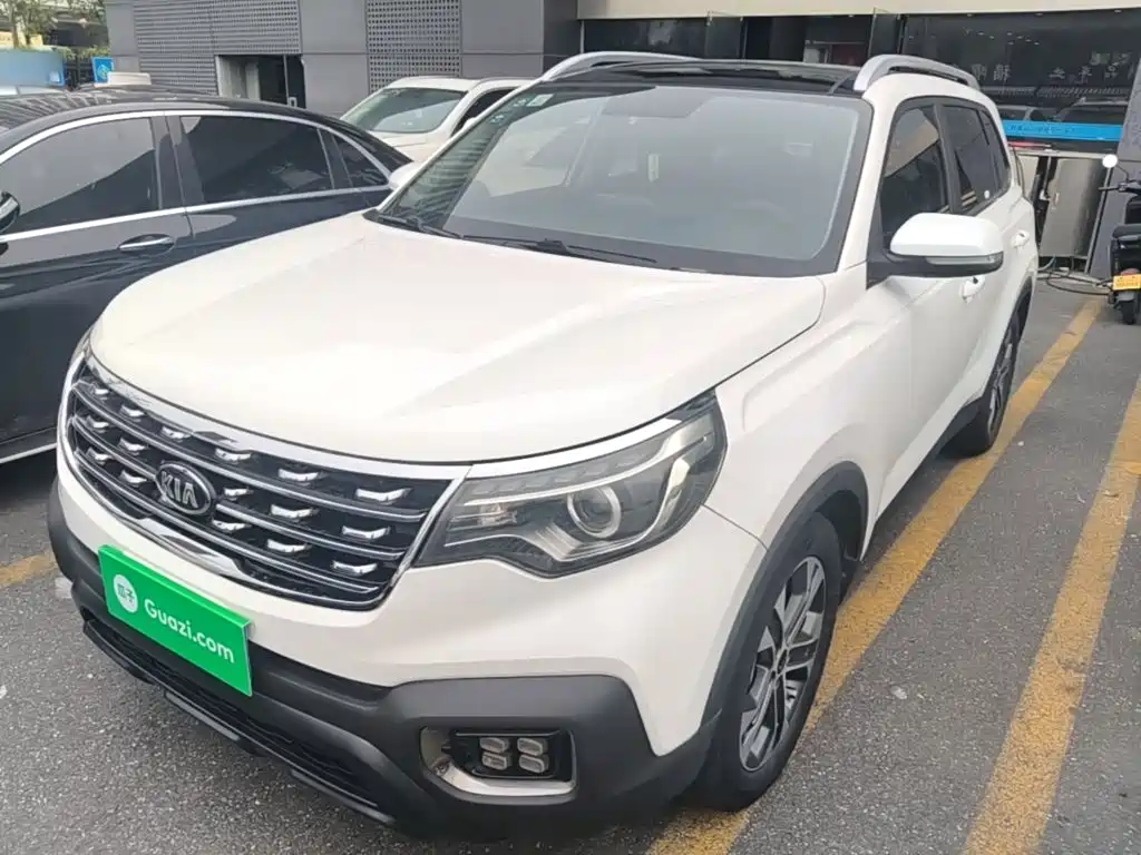 Фото 2 - Kia Sportage
