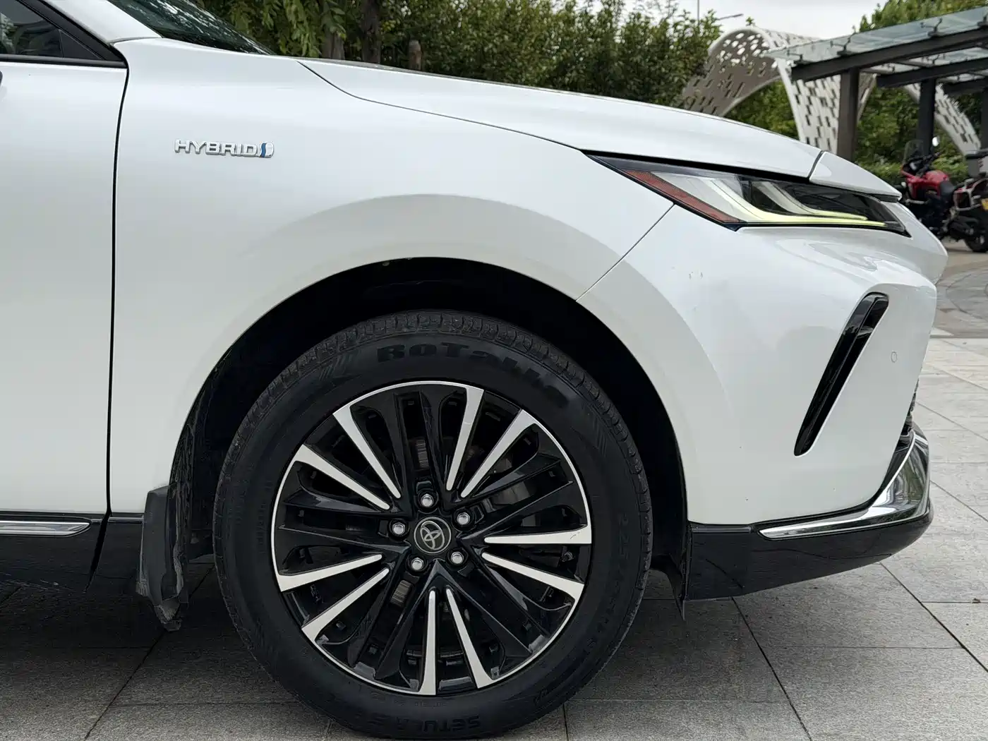 Photo 11 - Toyota Venza