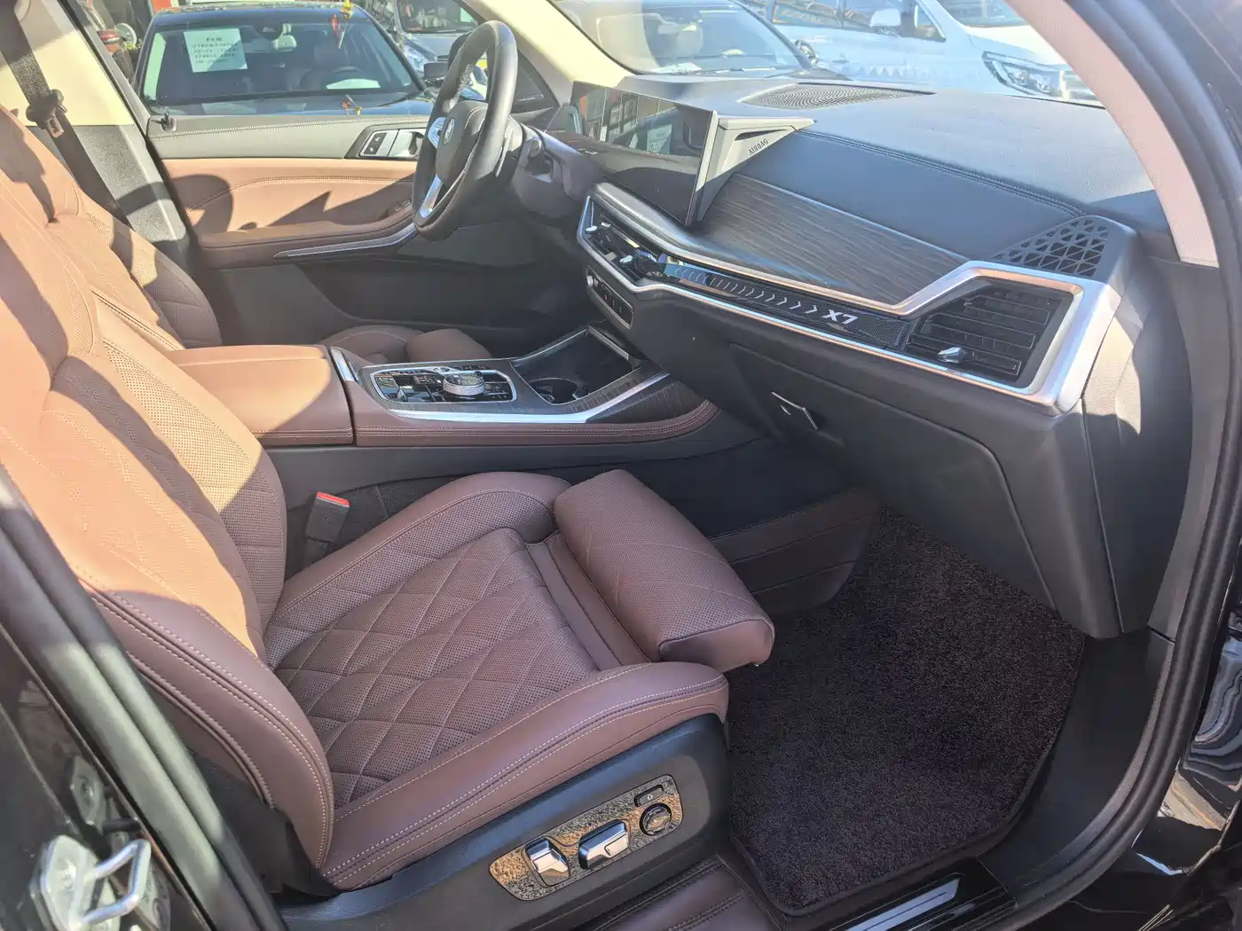 BMW X7 2023 xDrive40i Leading Luxury Package фото 7