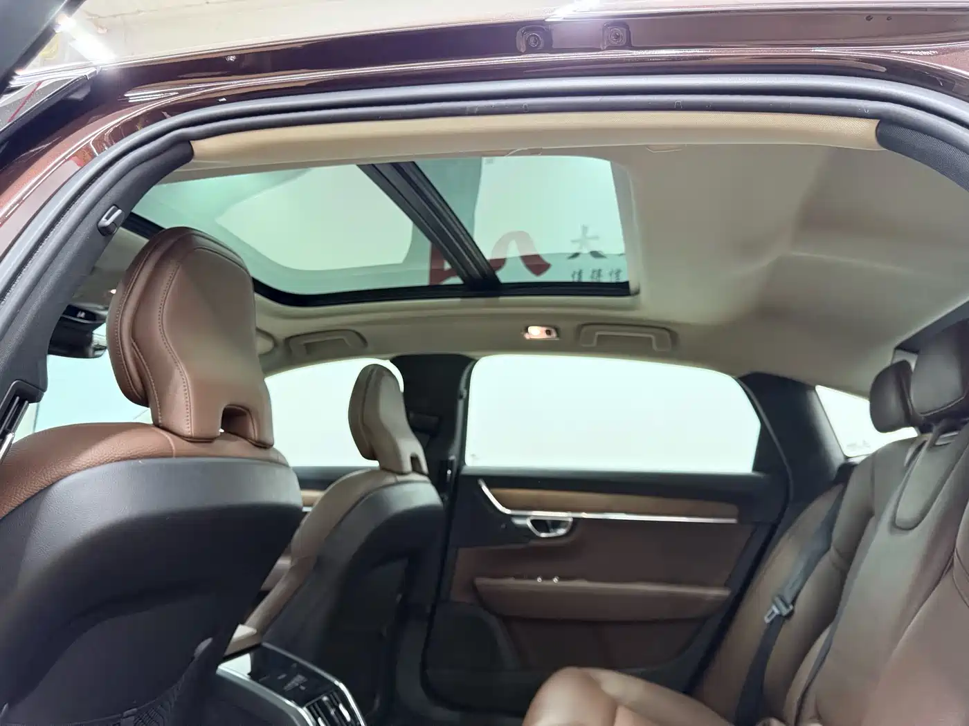 Фото 20 - Volvo S90