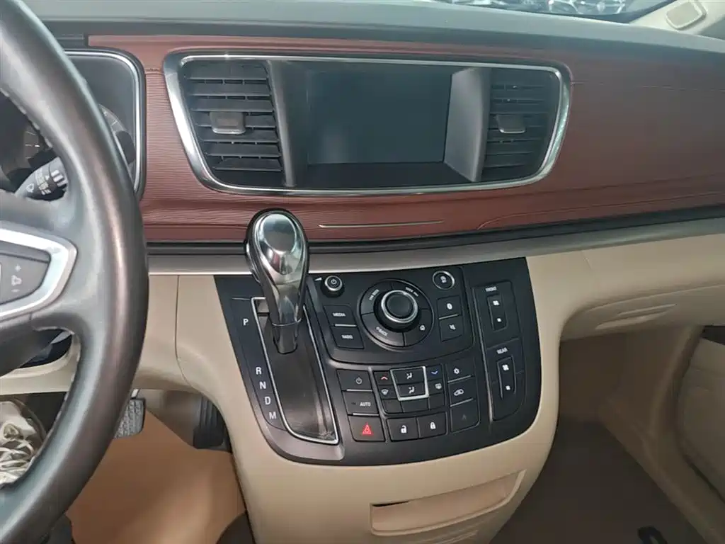 Buick GL8 2017 25S Luxury China V фото 13