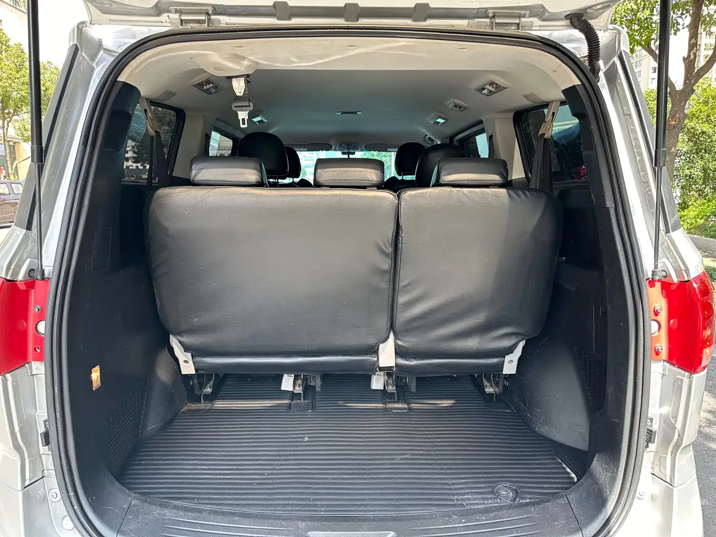 SAIC Maxus Maxus G10 2018 PLUS 2.0T Automatic Executive Edition фото 21
