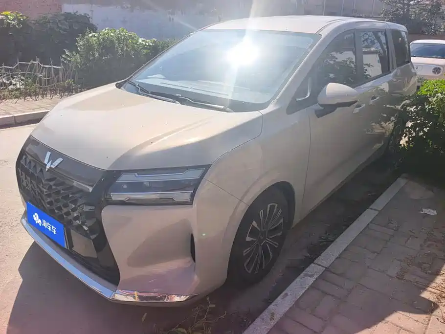 Wuling Motors Xingguang 730 2026 2025 Model Base Version