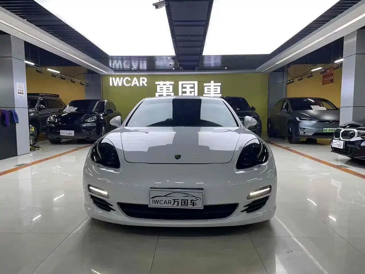 Porsche Panamera 2010 Panamera 3.6L фото 2
