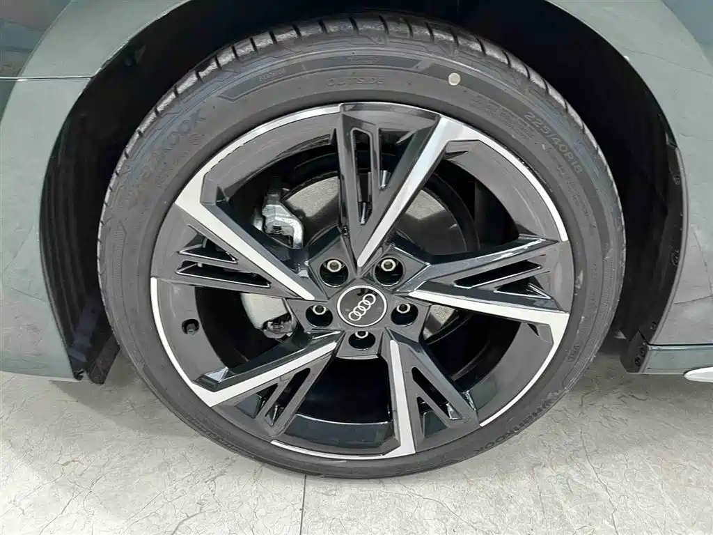 Audi A3 2023 Facelift Sportback 35 TFSI Fashion Sport фото 21