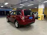 Photo 6 - Subaru Forester