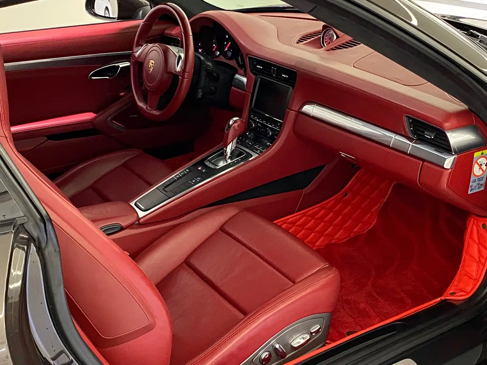 صورة 14 - Porsche 911