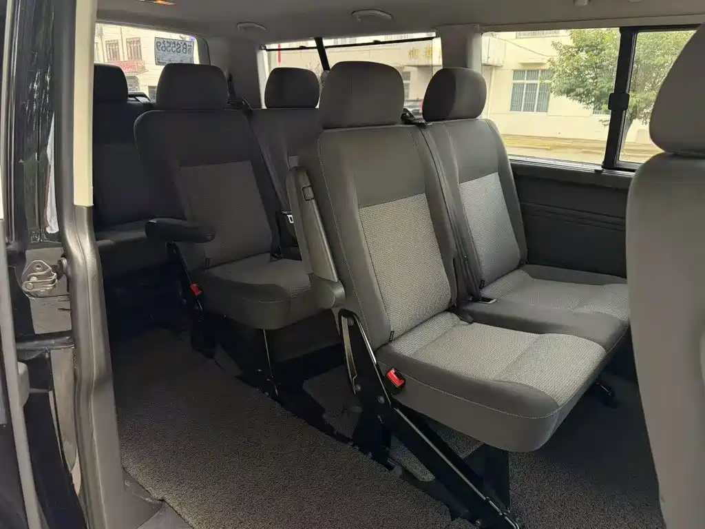 Volkswagen Caravelle 2015 2014 2.0TSI 4WD Comfort Edition